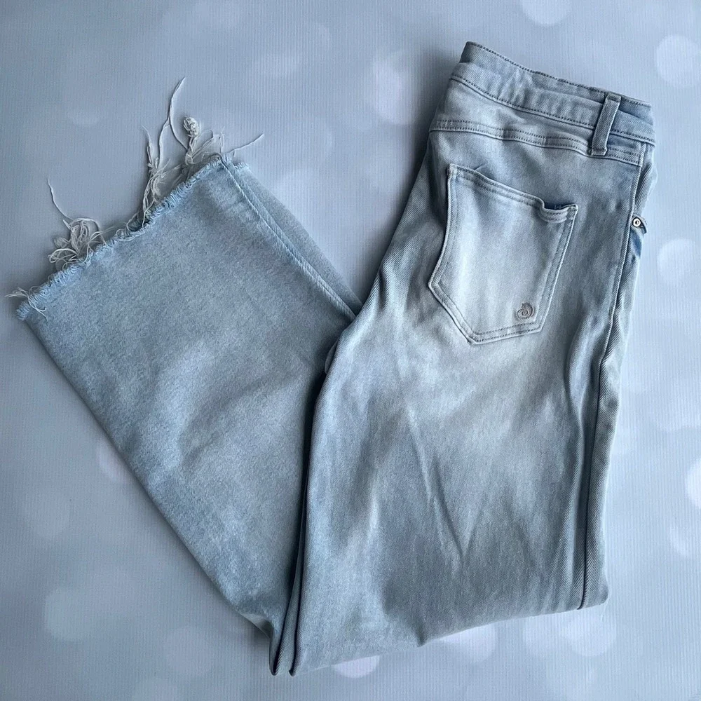Indigo Rein Light Wash High Rise Distressed Wide Leg Jeans Size 11/29 Frayed Hem